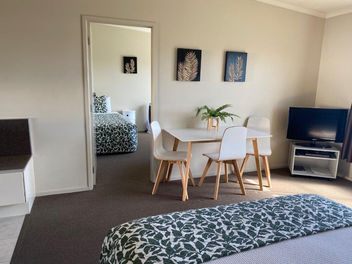 Alpine Lake Motel Taupo Kültér fotó